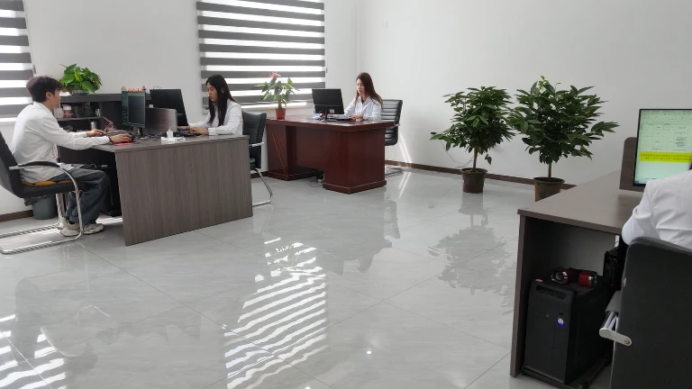 &Aacute;rea de recepci&oacute;n de la oficina de f&aacute;brica